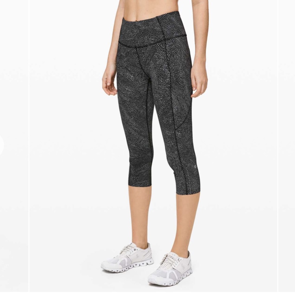 48 Lululemon Fast and Free Crop II Nulux Free Spirit Ice Grey Black Leggings 6